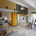 Vakantiehuis Les Pierres Du Peyrot Loubejac