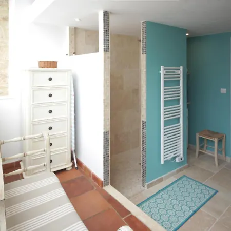 Tatil Evi Les Pierres Du Peyrot Loubejac