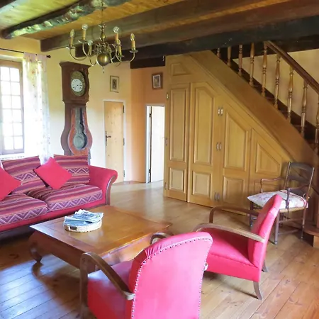 Vakantiehuis Les Pierres Du Peyrot Loubejac