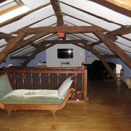 Vakantiehuis Les Pierres Du Peyrot