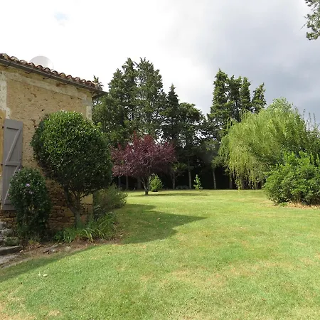 Vakantiehuis Les Pierres Du Peyrot Loubejac