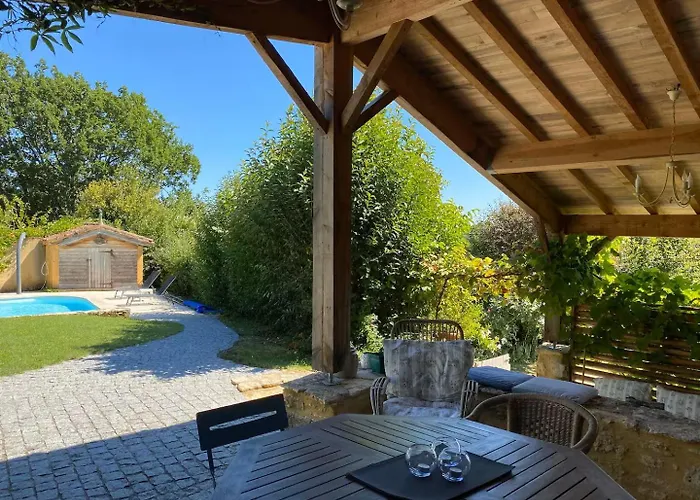 Dom wakacyjny Les Pierres Du Peyrot